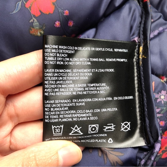 Bernardo Packable Puffer - Picture 13 of 16